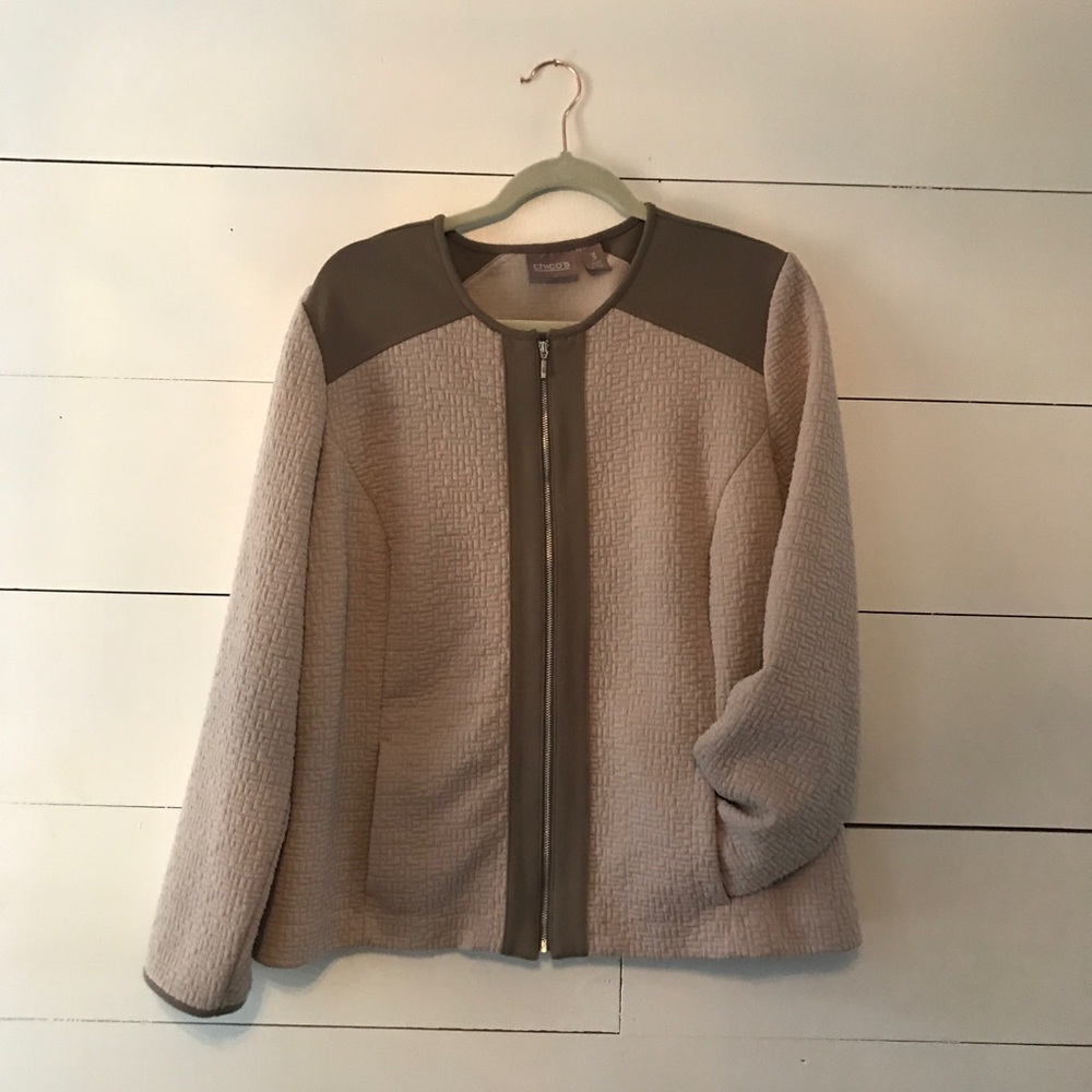 🎉5 for $25 sale🎉 Worn Chico’s jacket